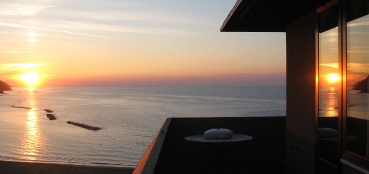 Tramonto con riflesso in Baia Flaminia