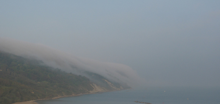 Nebbia sul Monte San Bartolo